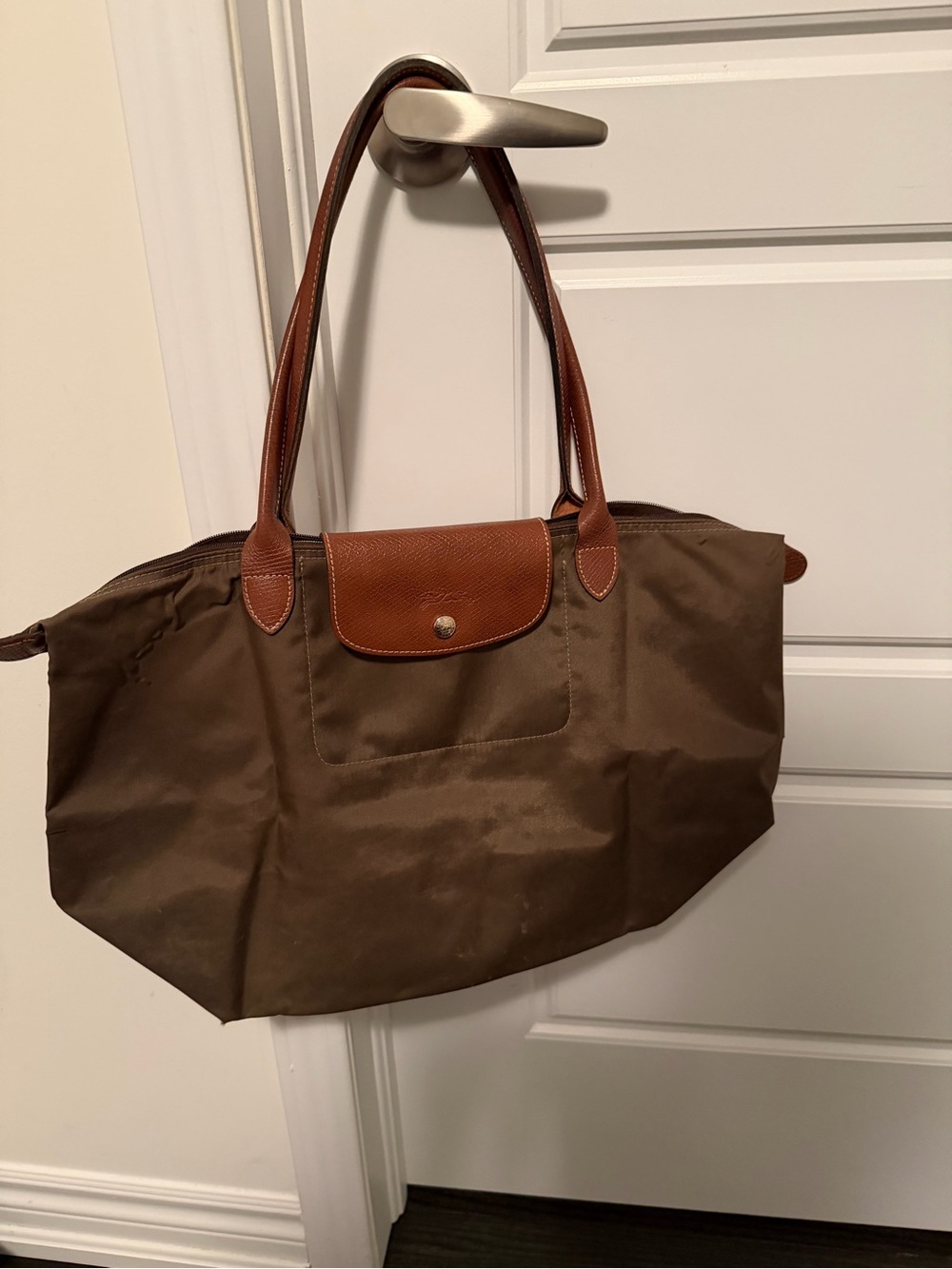 Classic large Olive LongChamp Tote with Tan Leather Trim